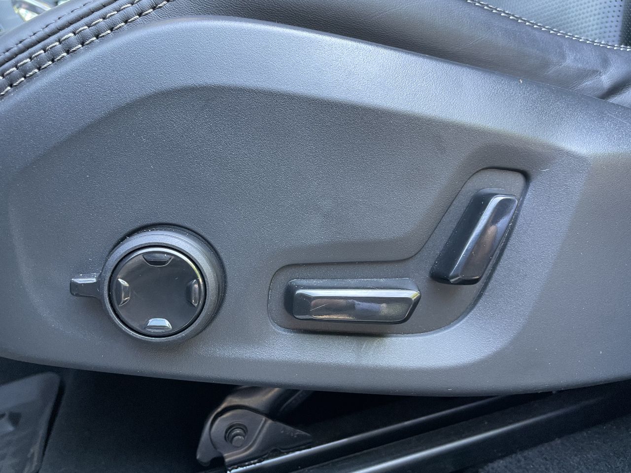 Volvo XC60 - фото 48