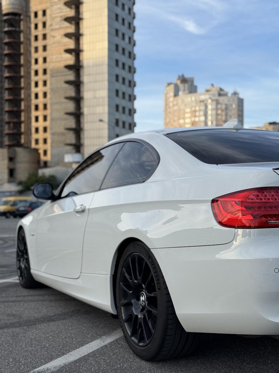 BMW 3 серії - фото 11