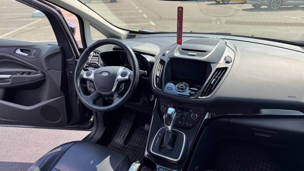 Ford C-MAX - фото 18