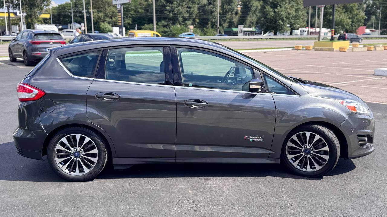 Ford C-MAX - фото 6