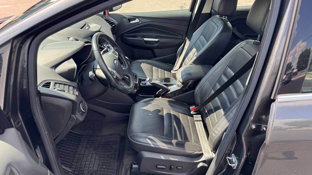 Ford C-MAX - фото 14