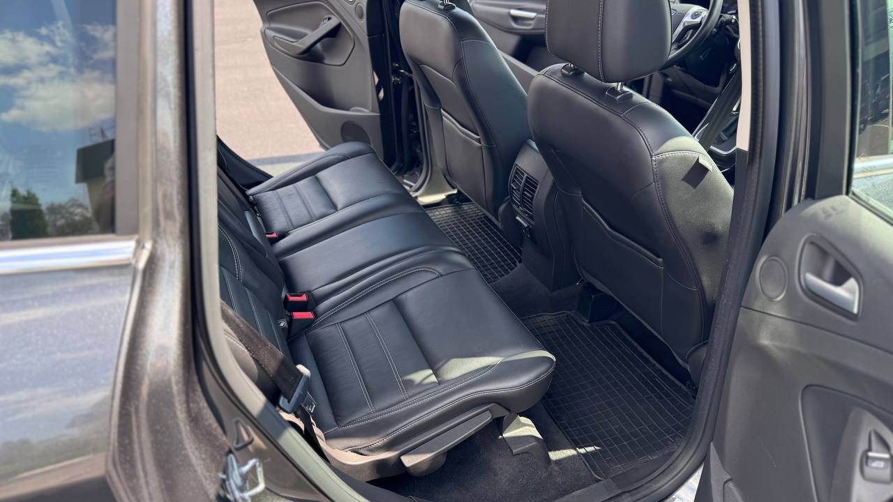 Ford C-MAX - фото 17