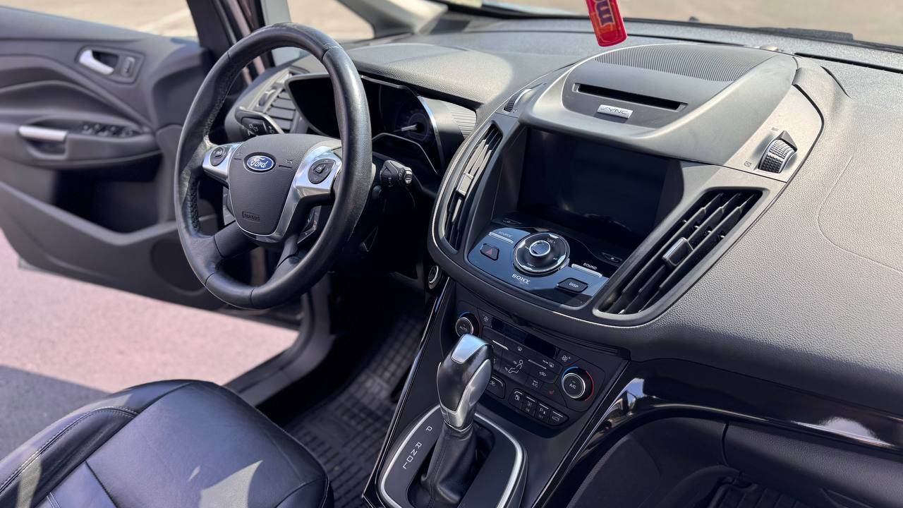 Ford C-MAX - фото 20