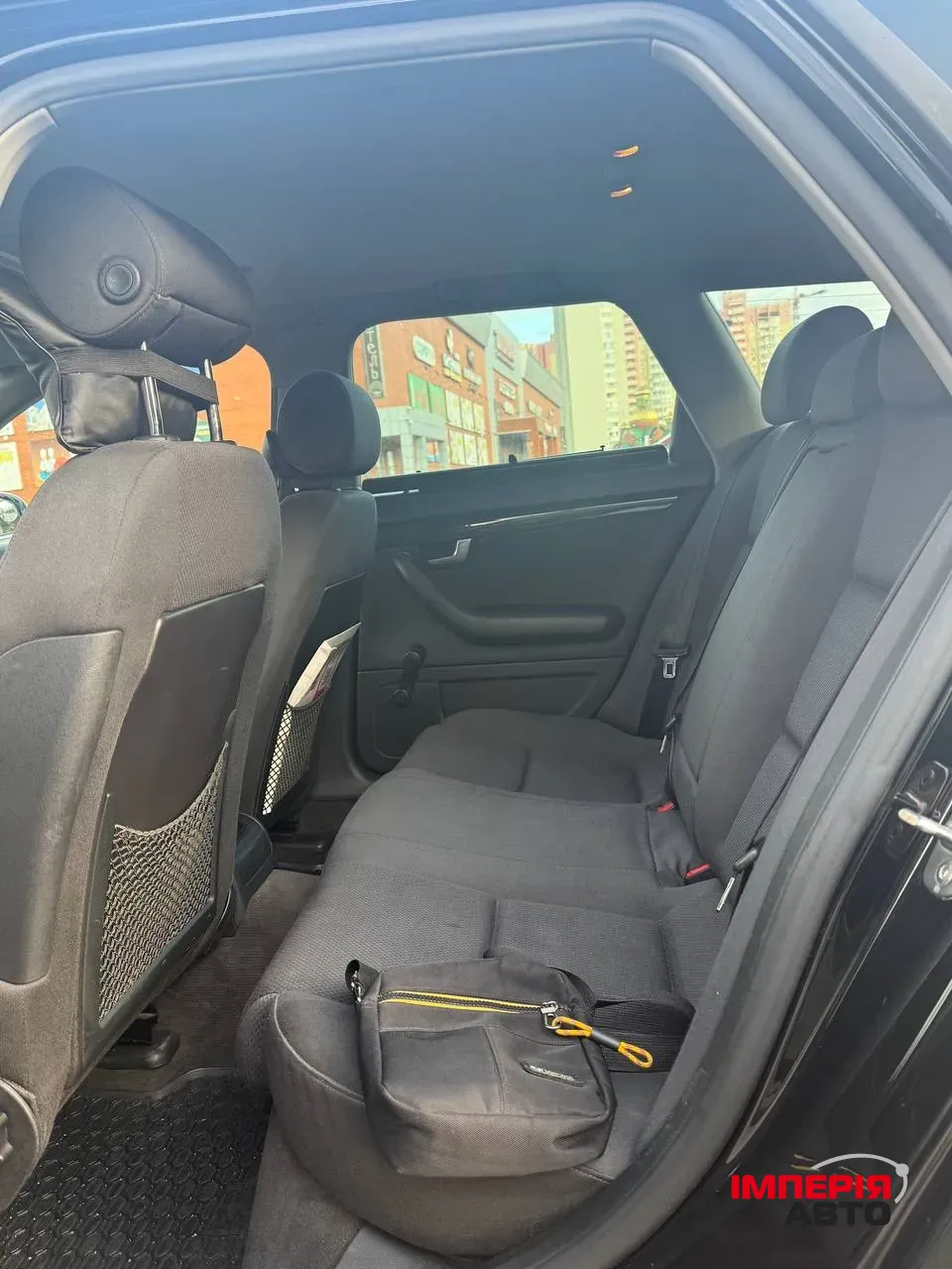 Audi A4 - фото 2