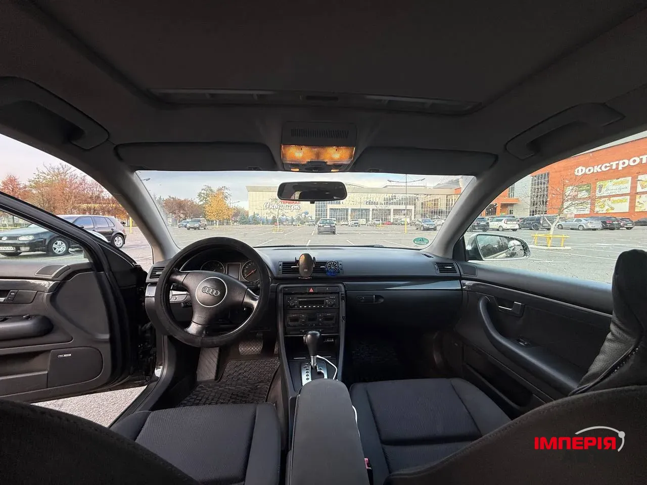 Audi A4 - фото 7