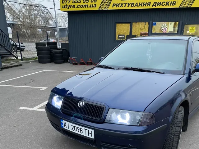 Skoda Octavia - фото 3