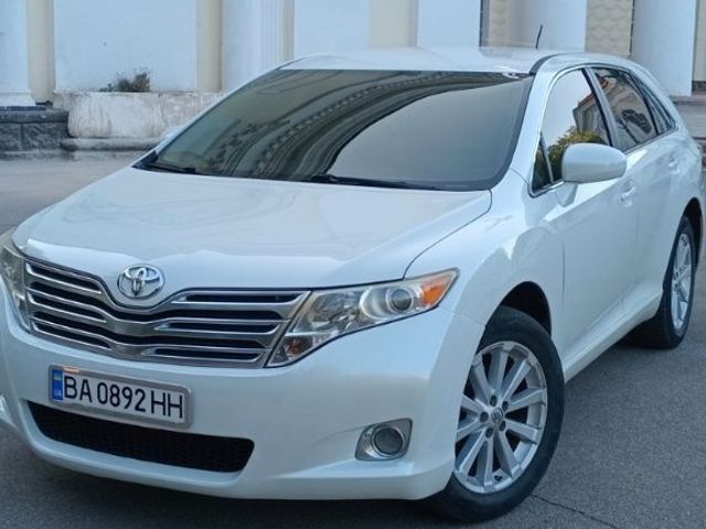 Toyota Venza - фото 1