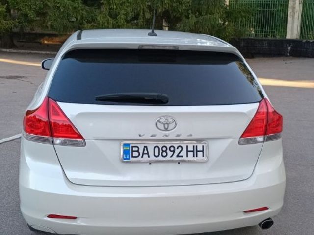 Toyota Venza - фото 3