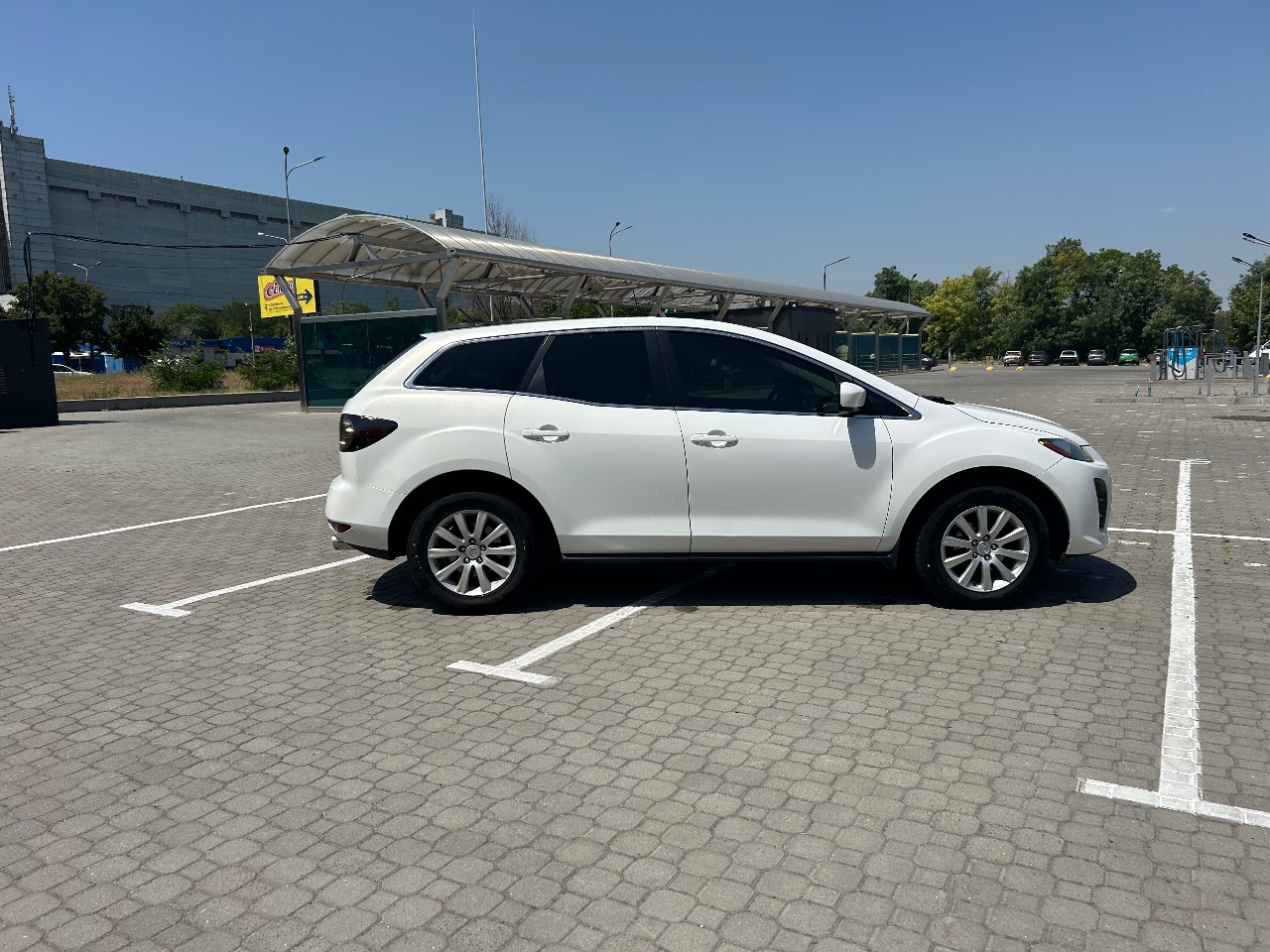 Mazda CX-7 - фото 4