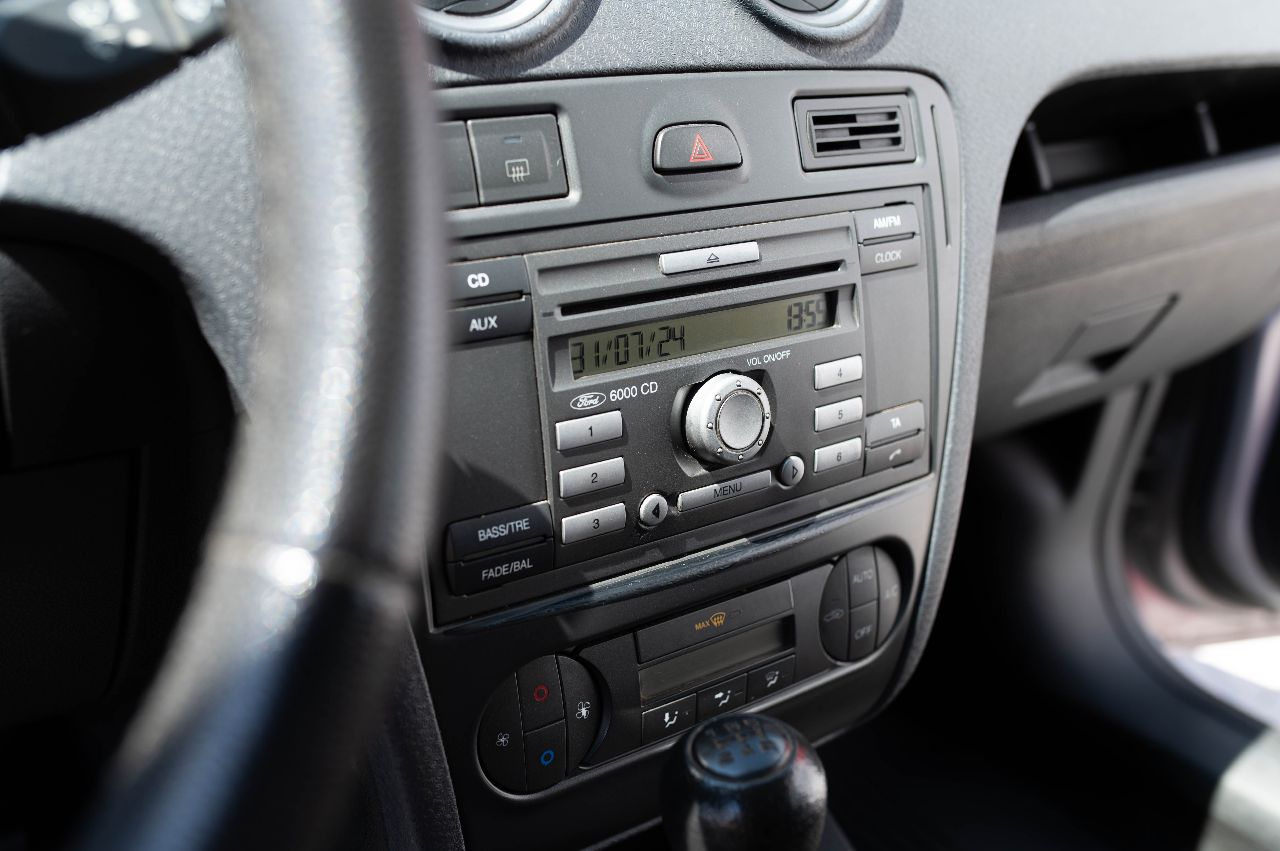 Ford Fusion - фото 15