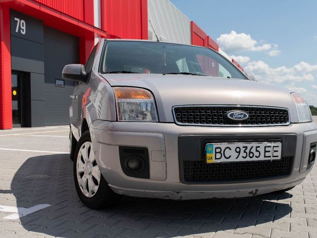 Ford Fusion - зображення 2