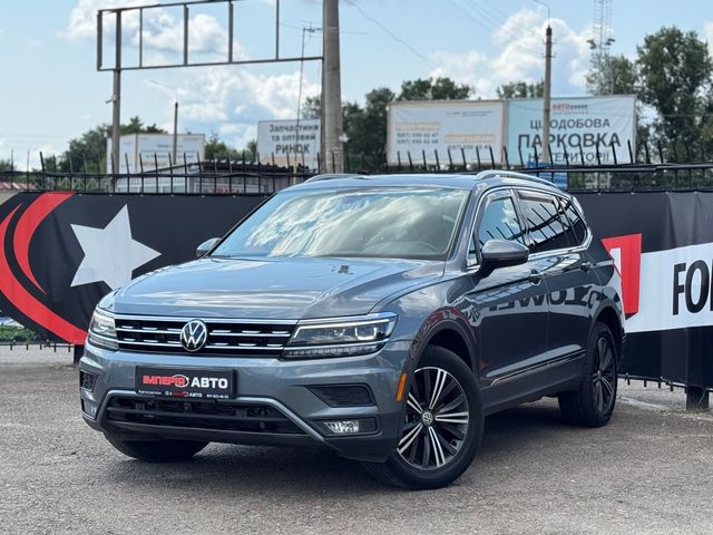 Volkswagen Tiguan - фото 1