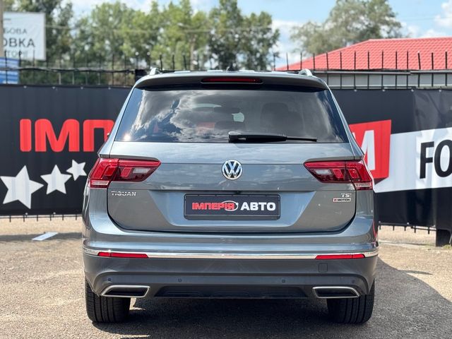 Volkswagen Tiguan - фото 5