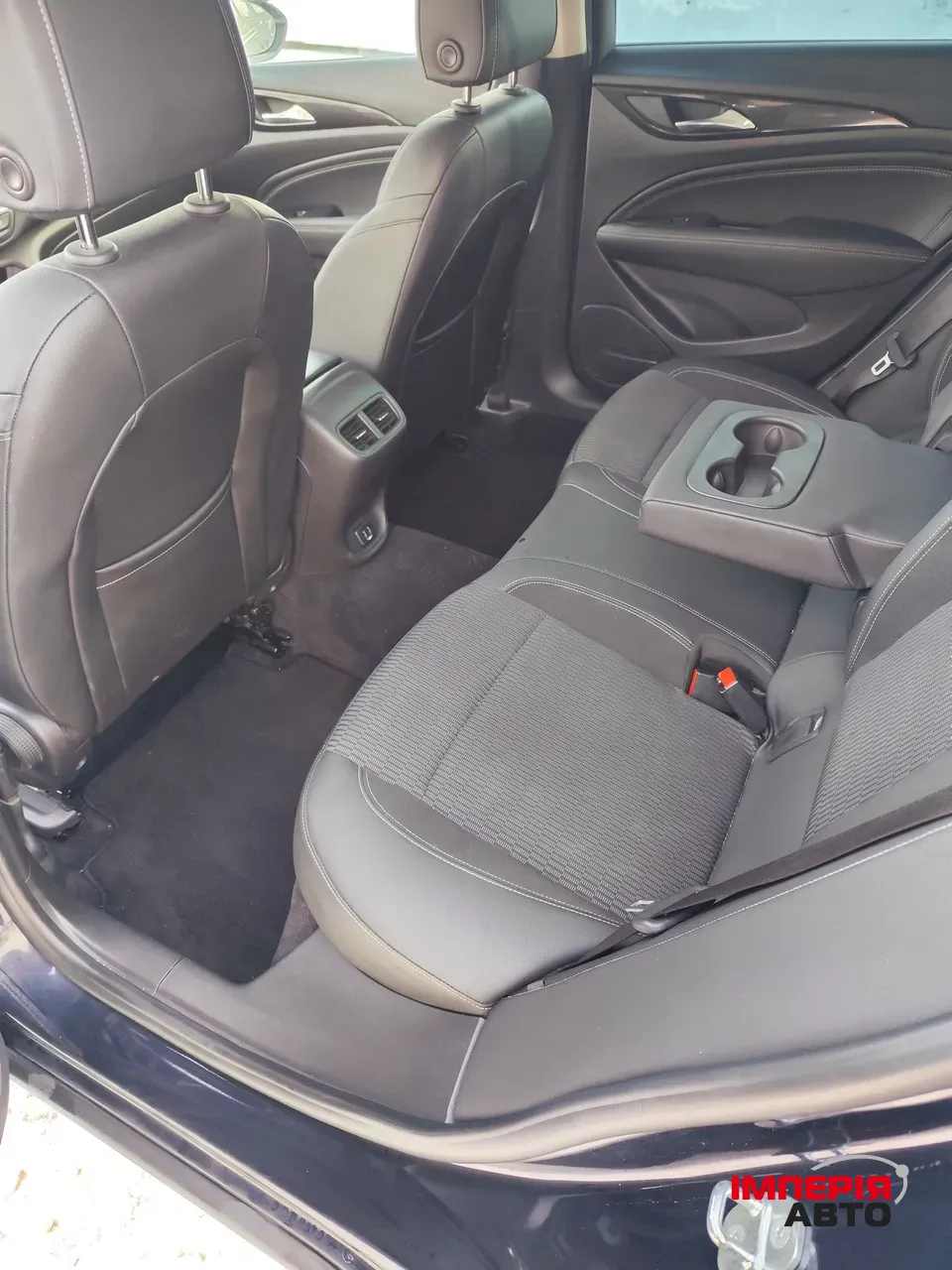 Opel Insignia - фото 16