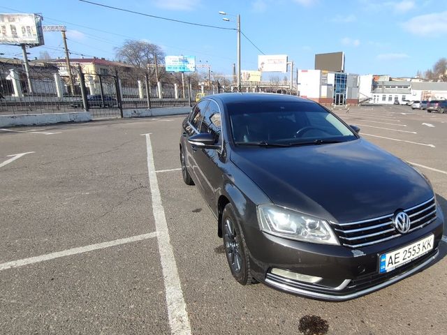 Volkswagen Passat 2011, Одеса, $8 000 - зображення 1