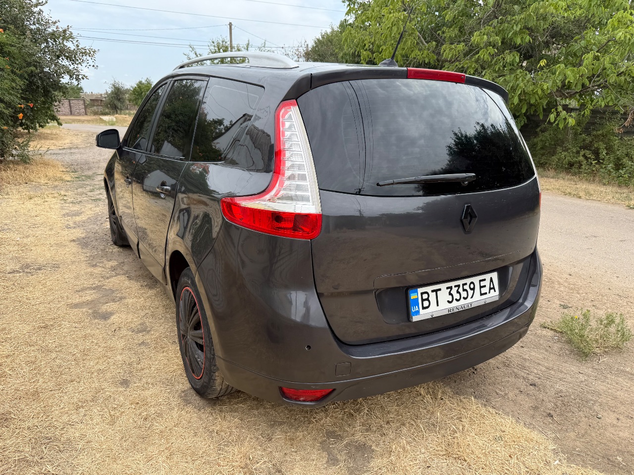 Renault Scenic - фото 5