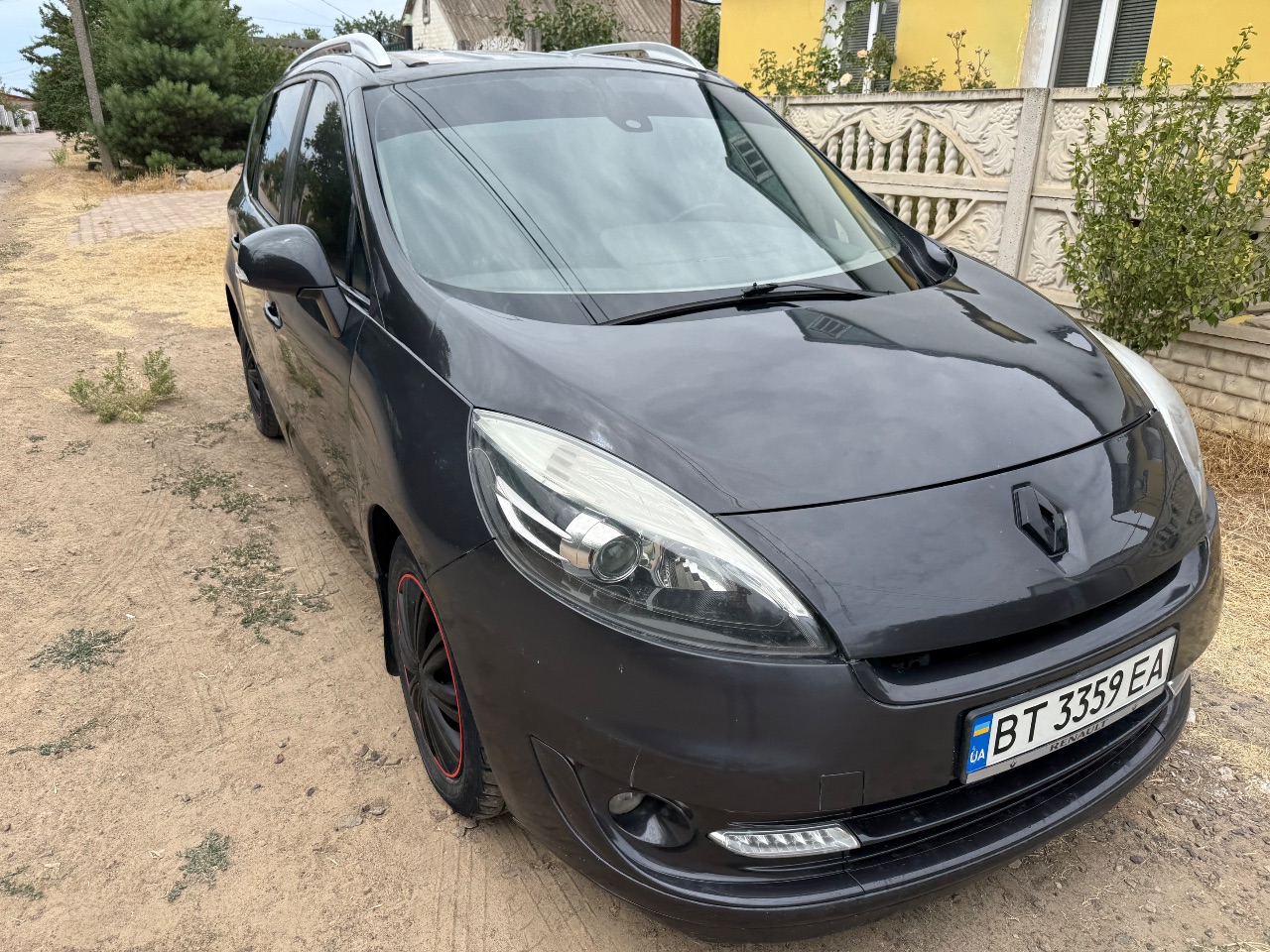 Renault Scenic - фото 3