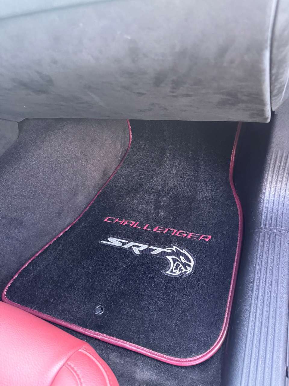 Dodge Challenger - фото 21