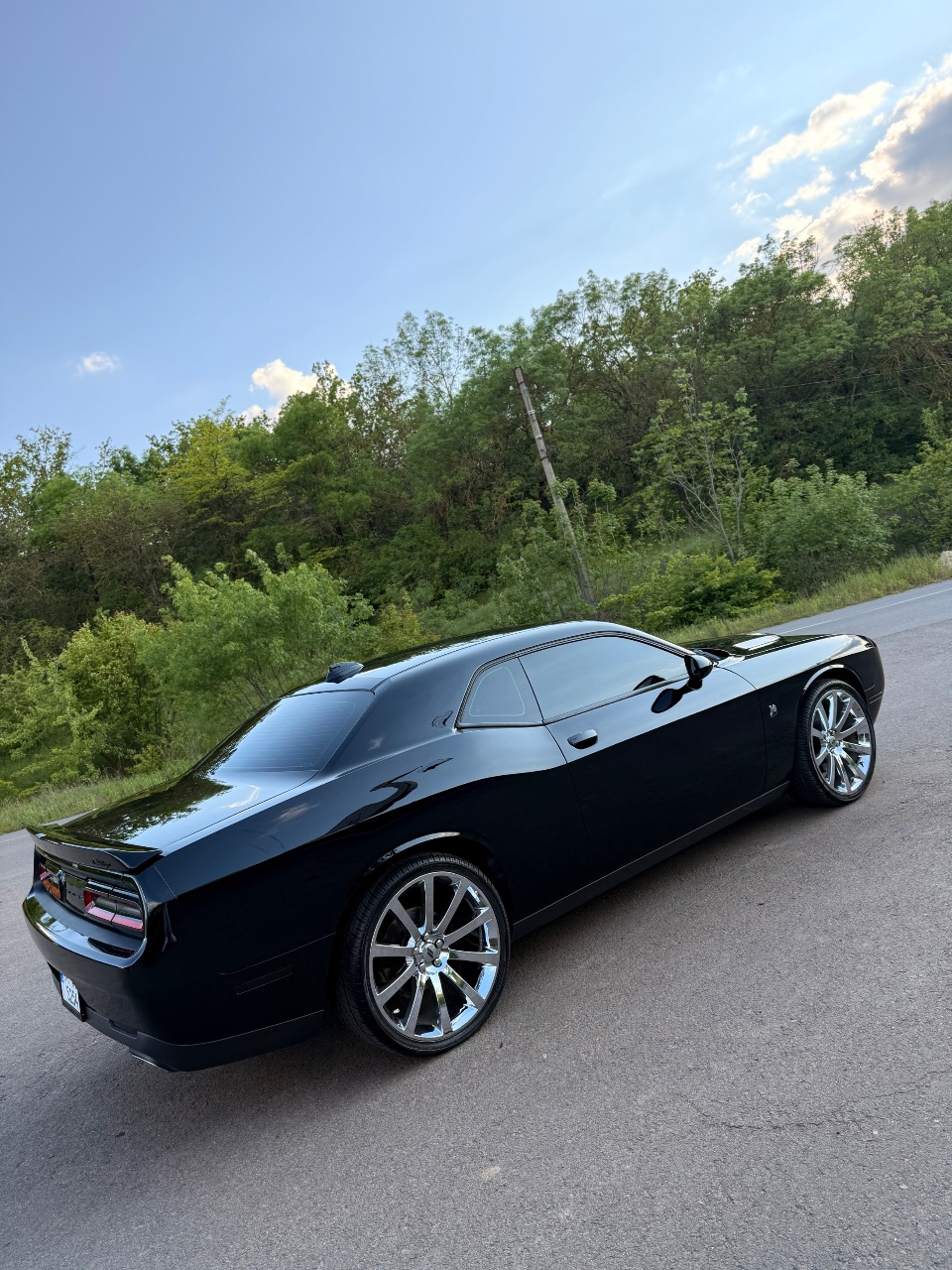 Dodge Challenger - фото 1