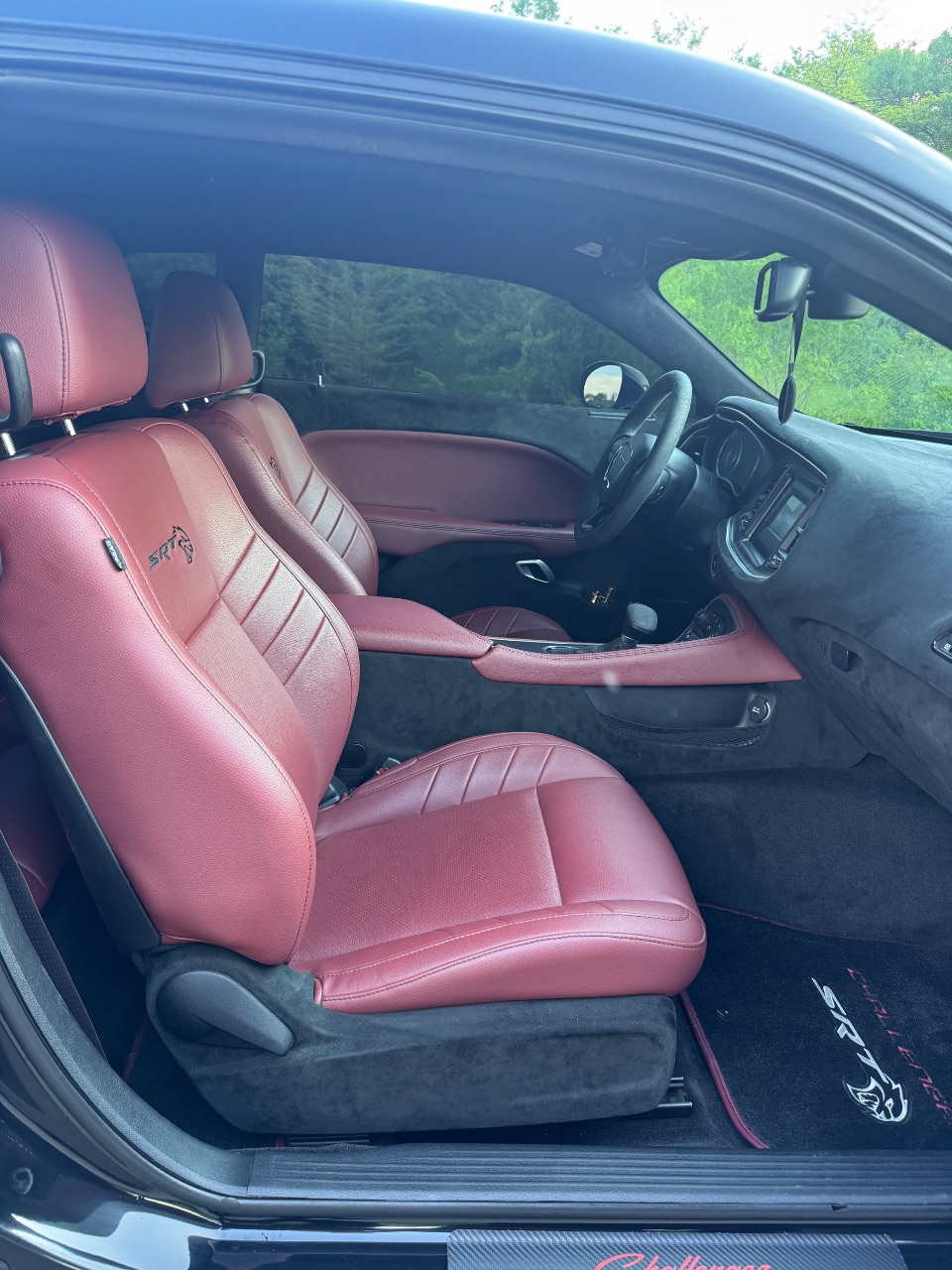 Dodge Challenger - фото 16