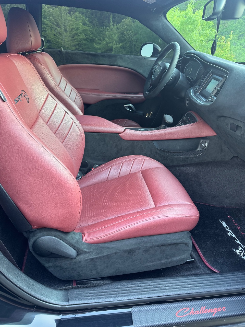 Dodge Challenger - фото 18