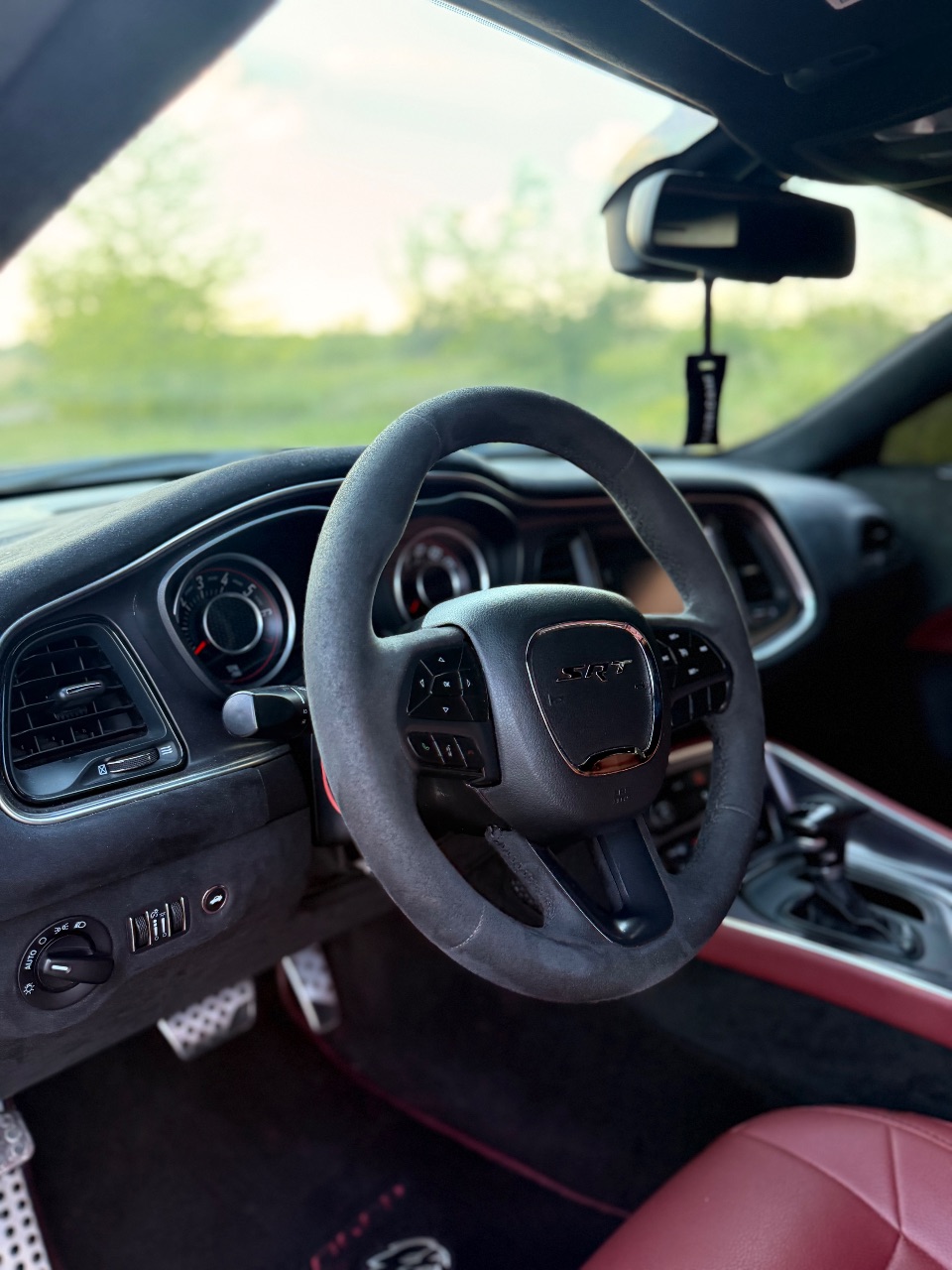 Dodge Challenger - фото 28