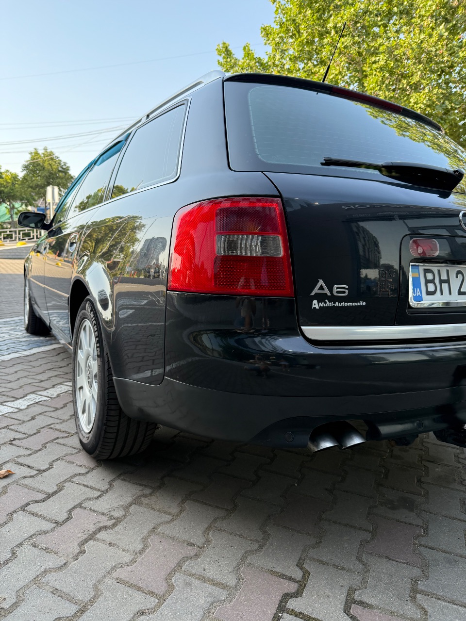 Audi A6 - фото 10