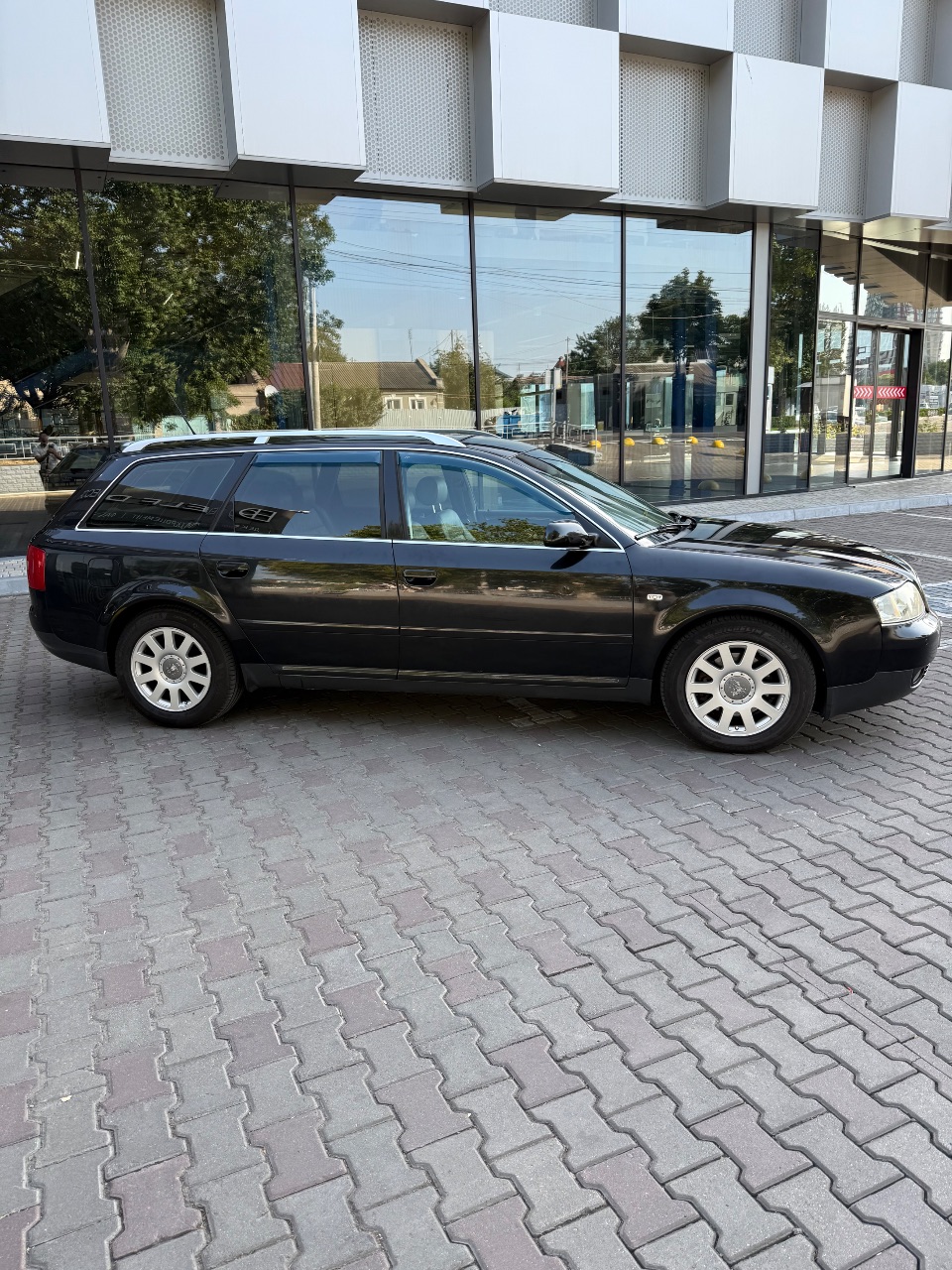 Audi A6 - фото 3