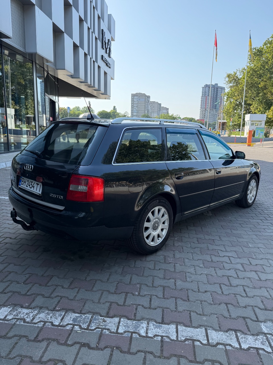 Audi A6 - фото 6