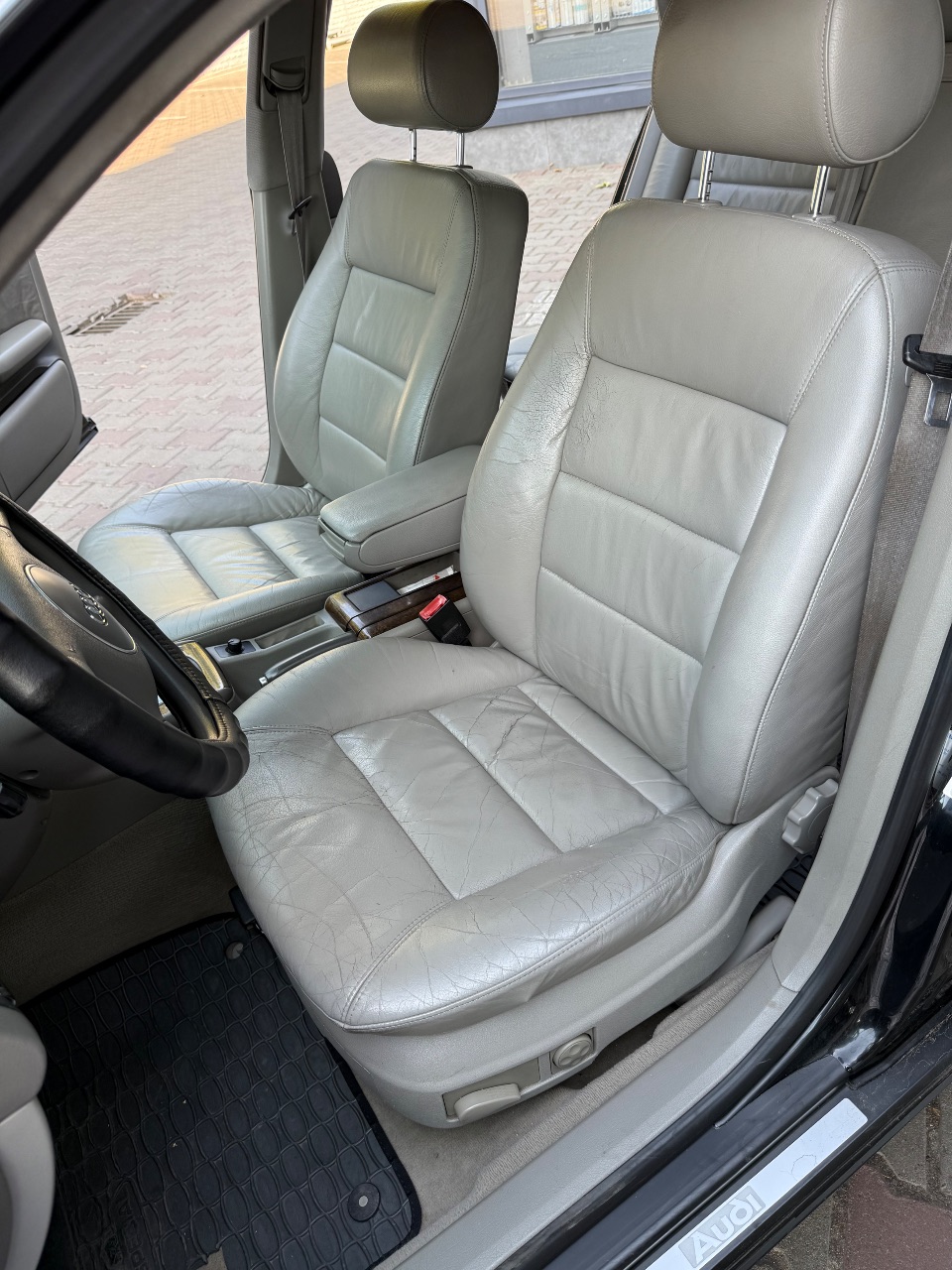 Audi A6 - фото 23