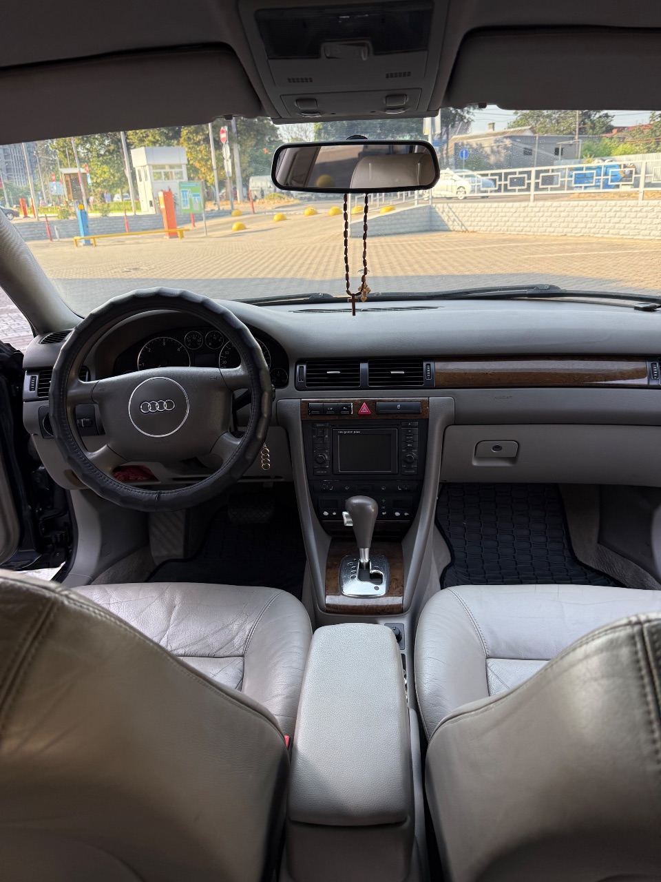 Audi A6 - фото 24