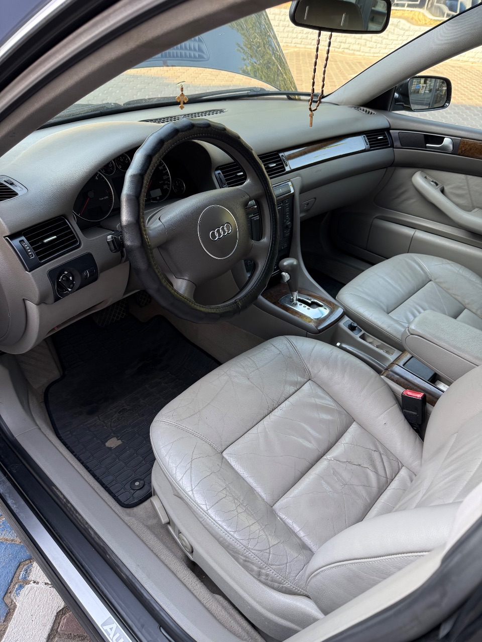 Audi A6 - фото 17