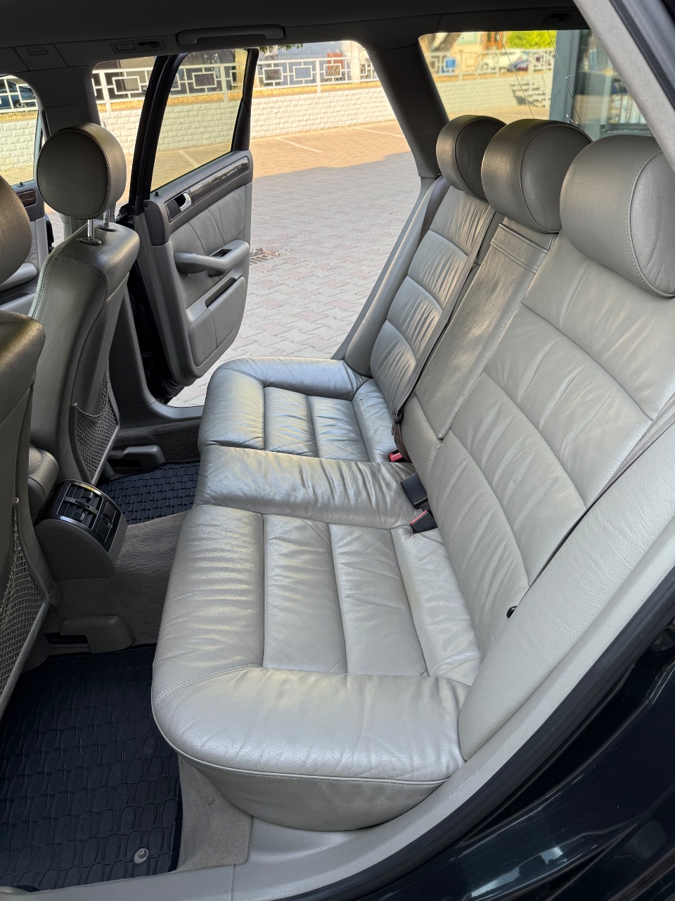 Audi A6 - фото 21