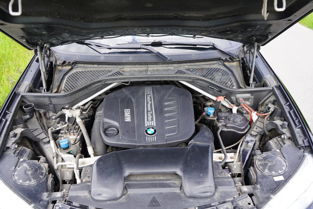 BMW X5 - фото 7