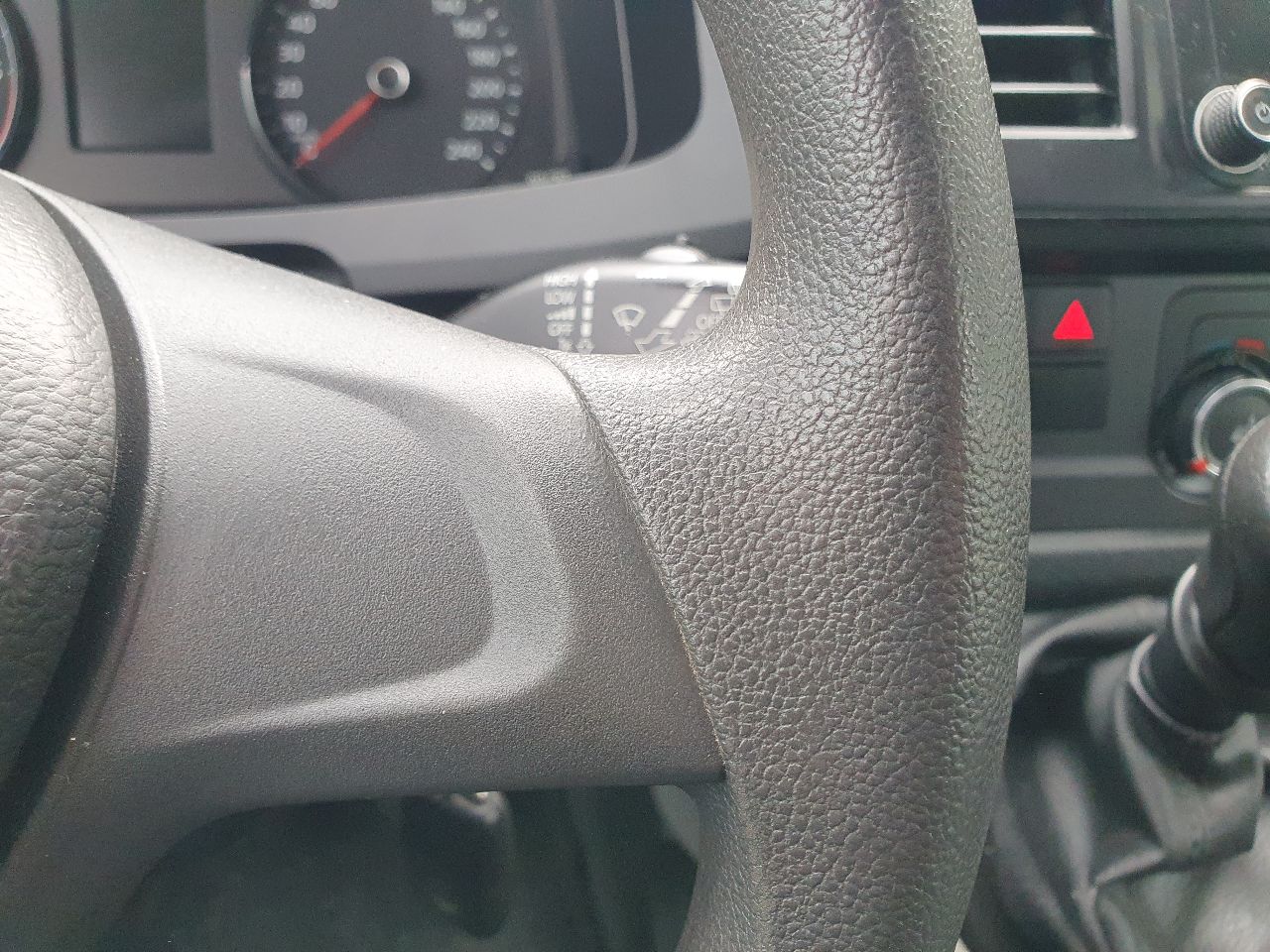 Volkswagen Transporter - фото 21