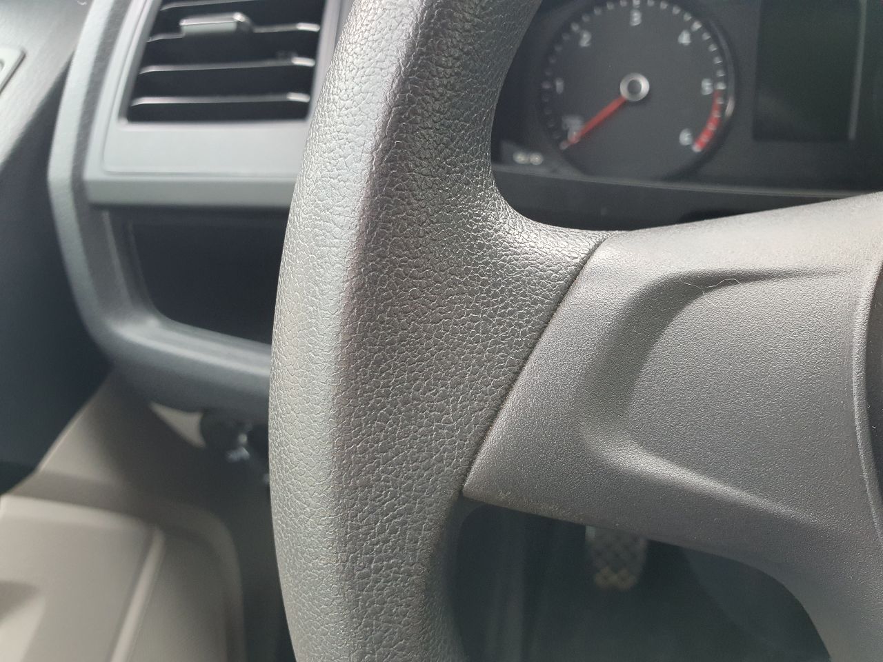 Volkswagen Transporter - фото 13