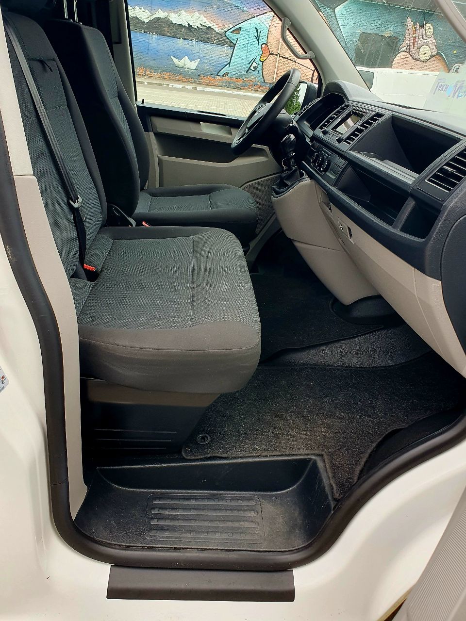 Volkswagen Transporter - фото 20