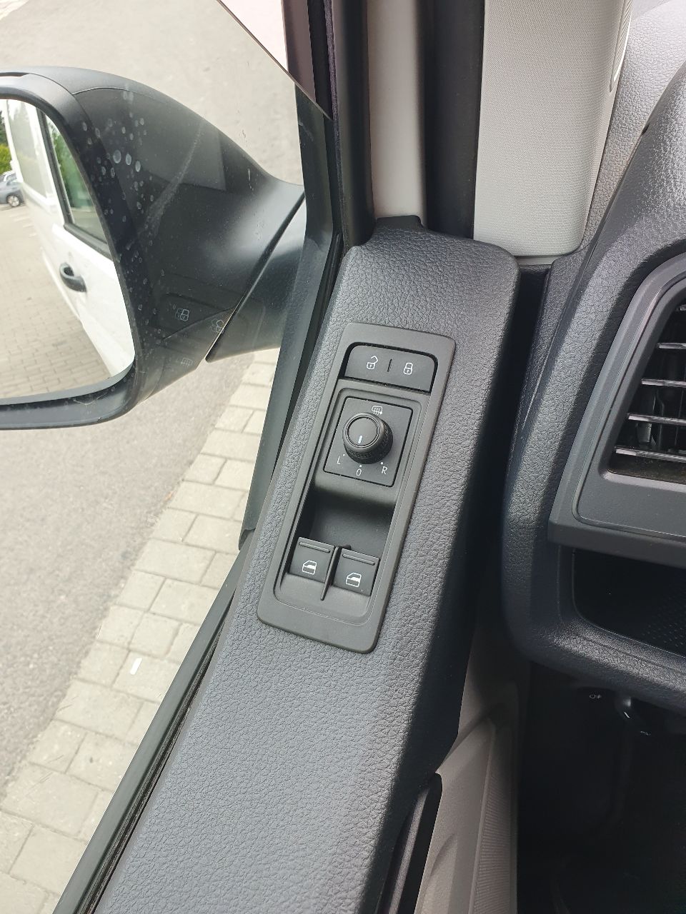 Volkswagen Transporter - фото 17