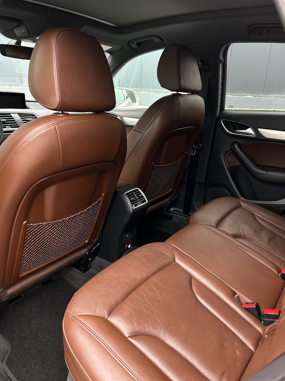 Audi Q3 - фото 37