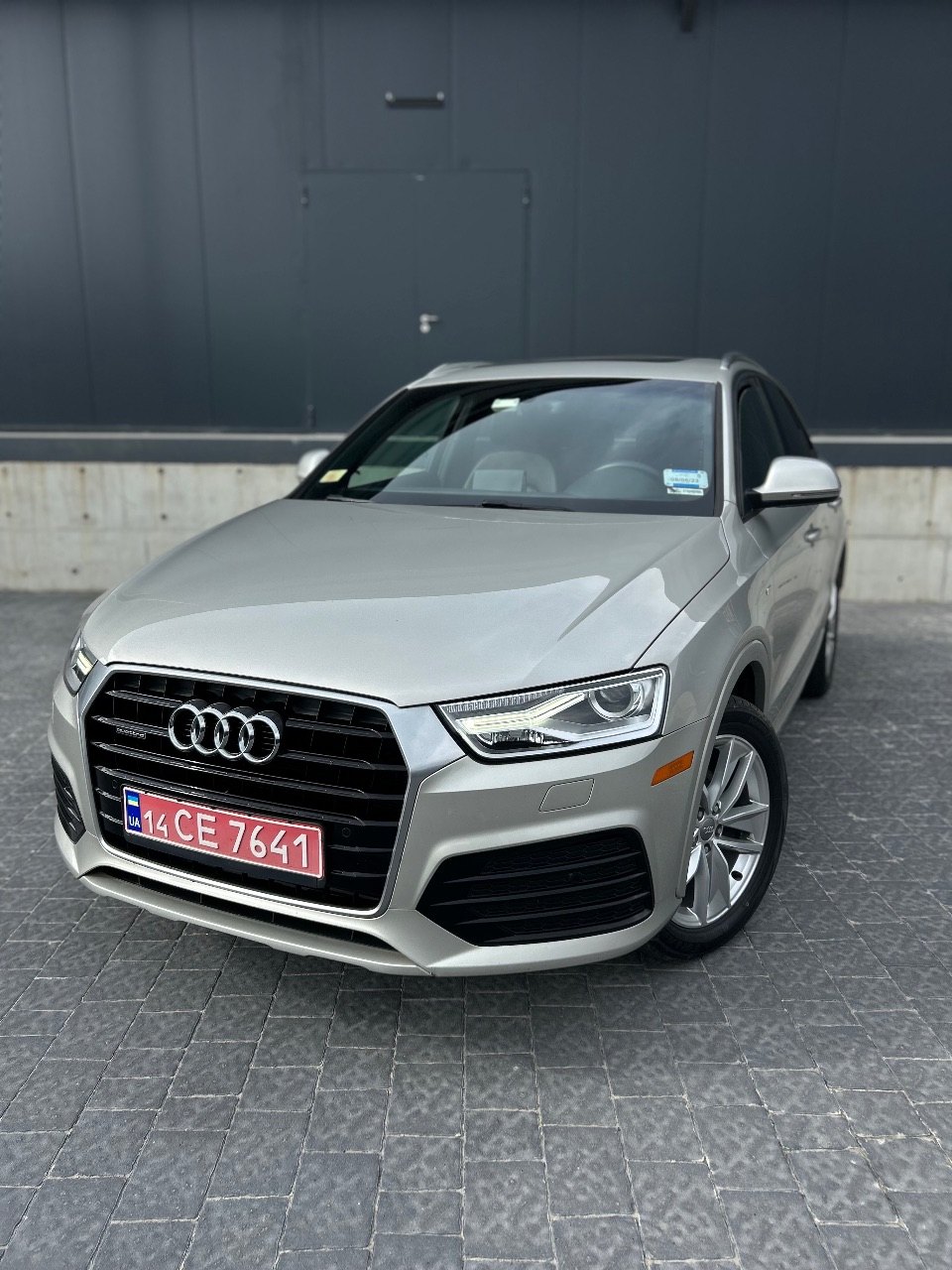 Audi Q3 - фото 2