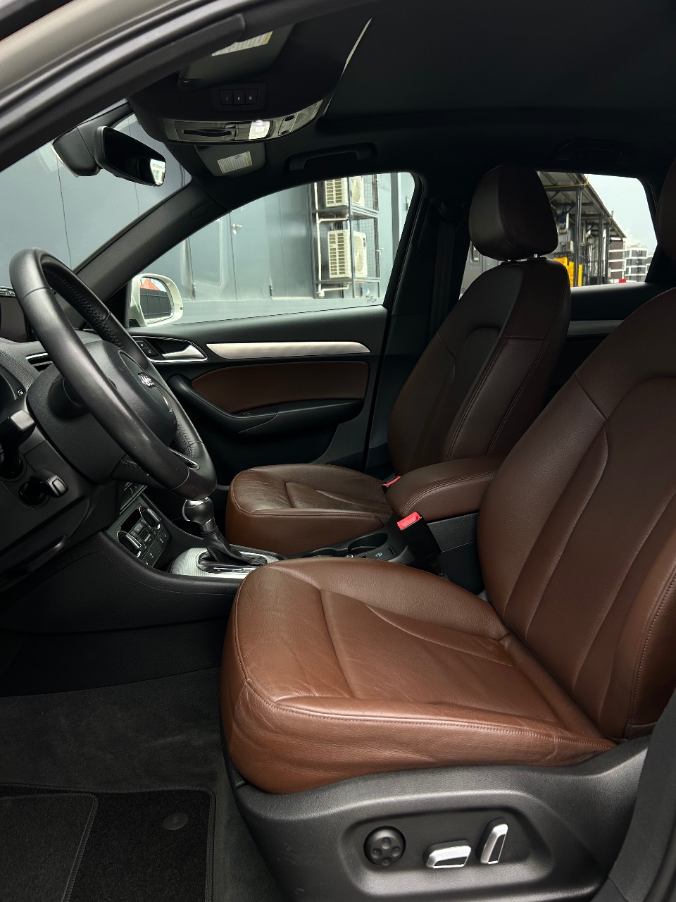 Audi Q3 - фото 27