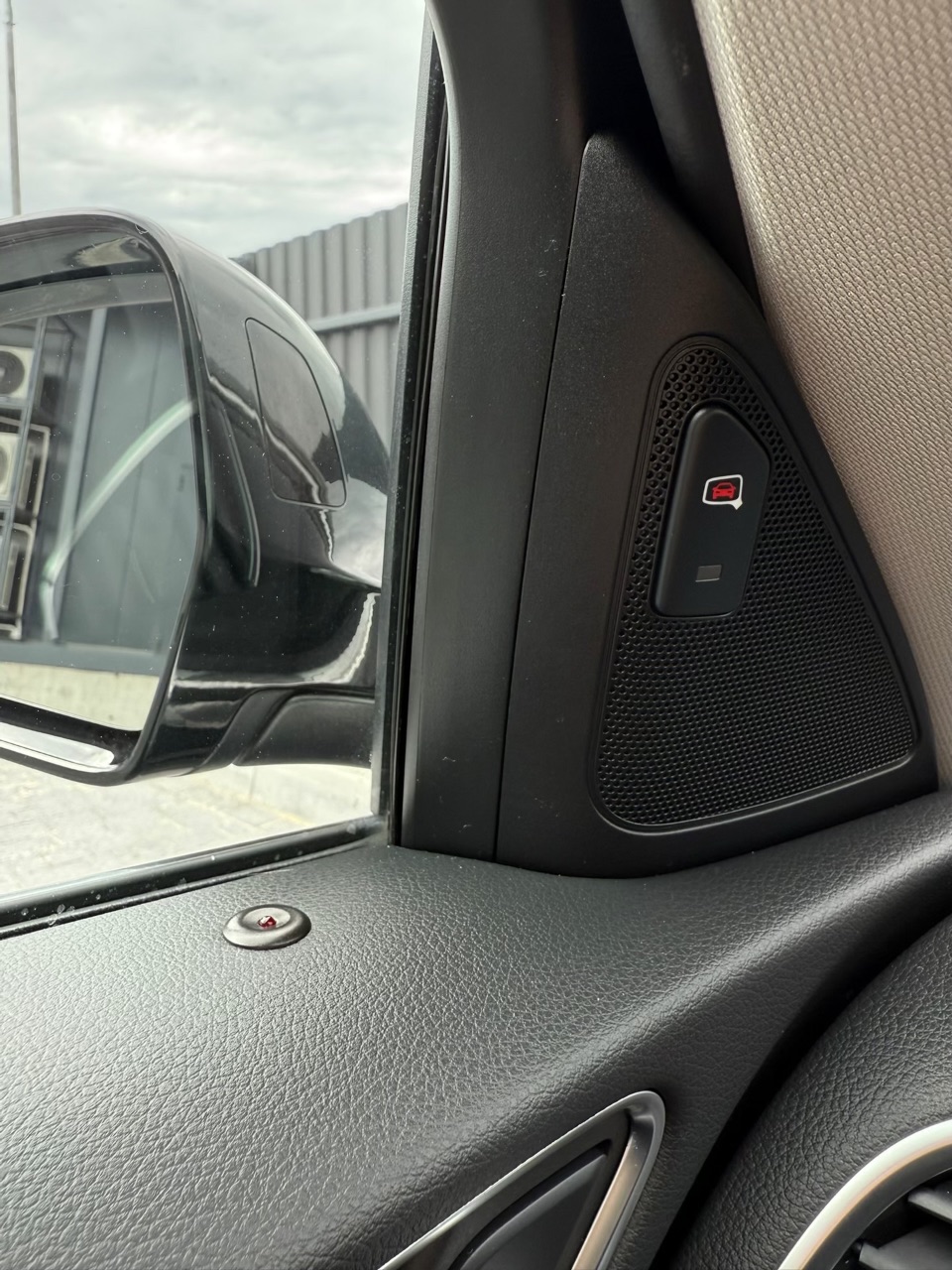 Audi Q3 - фото 19