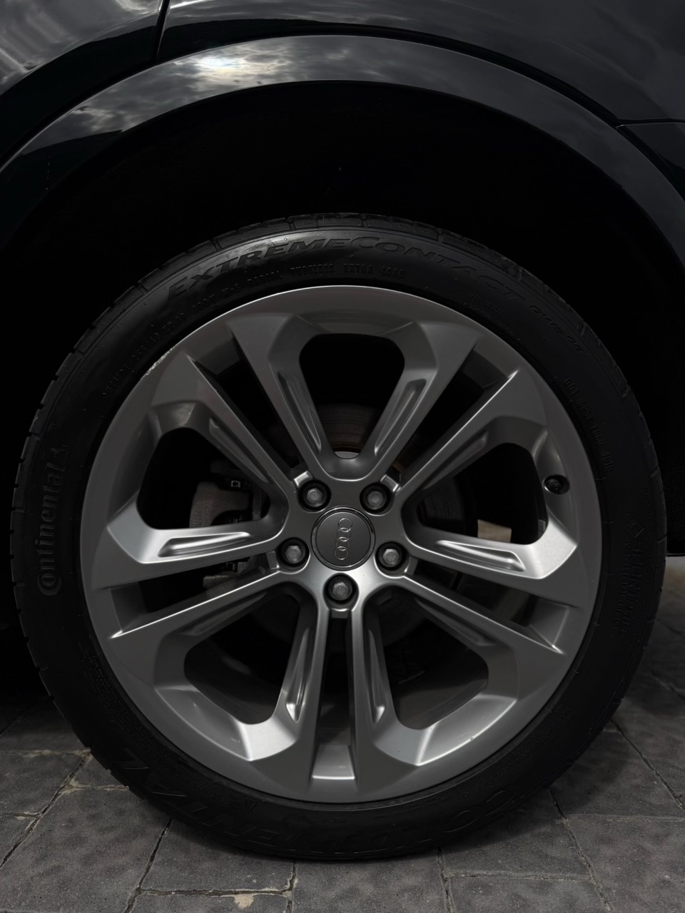 Audi Q3 - фото 9