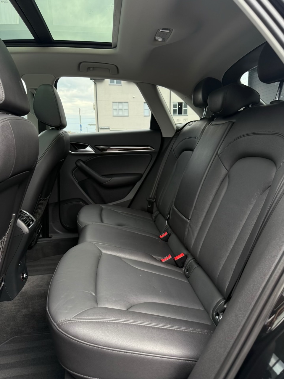 Audi Q3 - фото 23