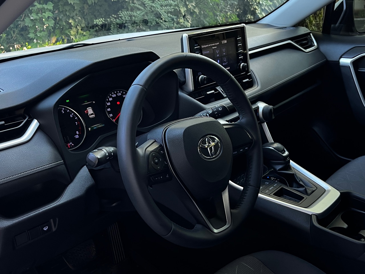 Toyota RAV4 - фото 18