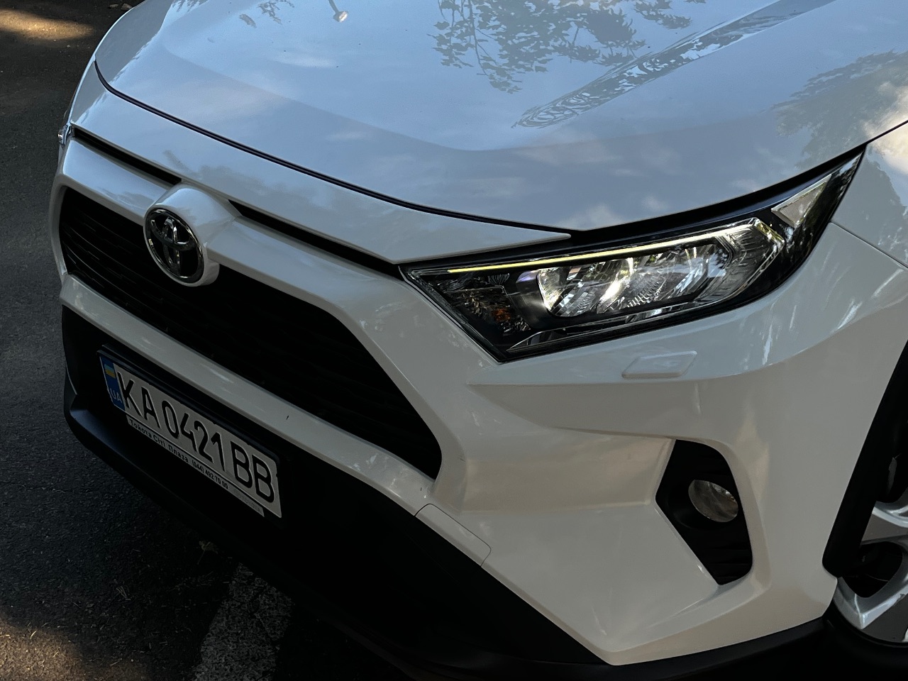 Toyota RAV4 - фото 2
