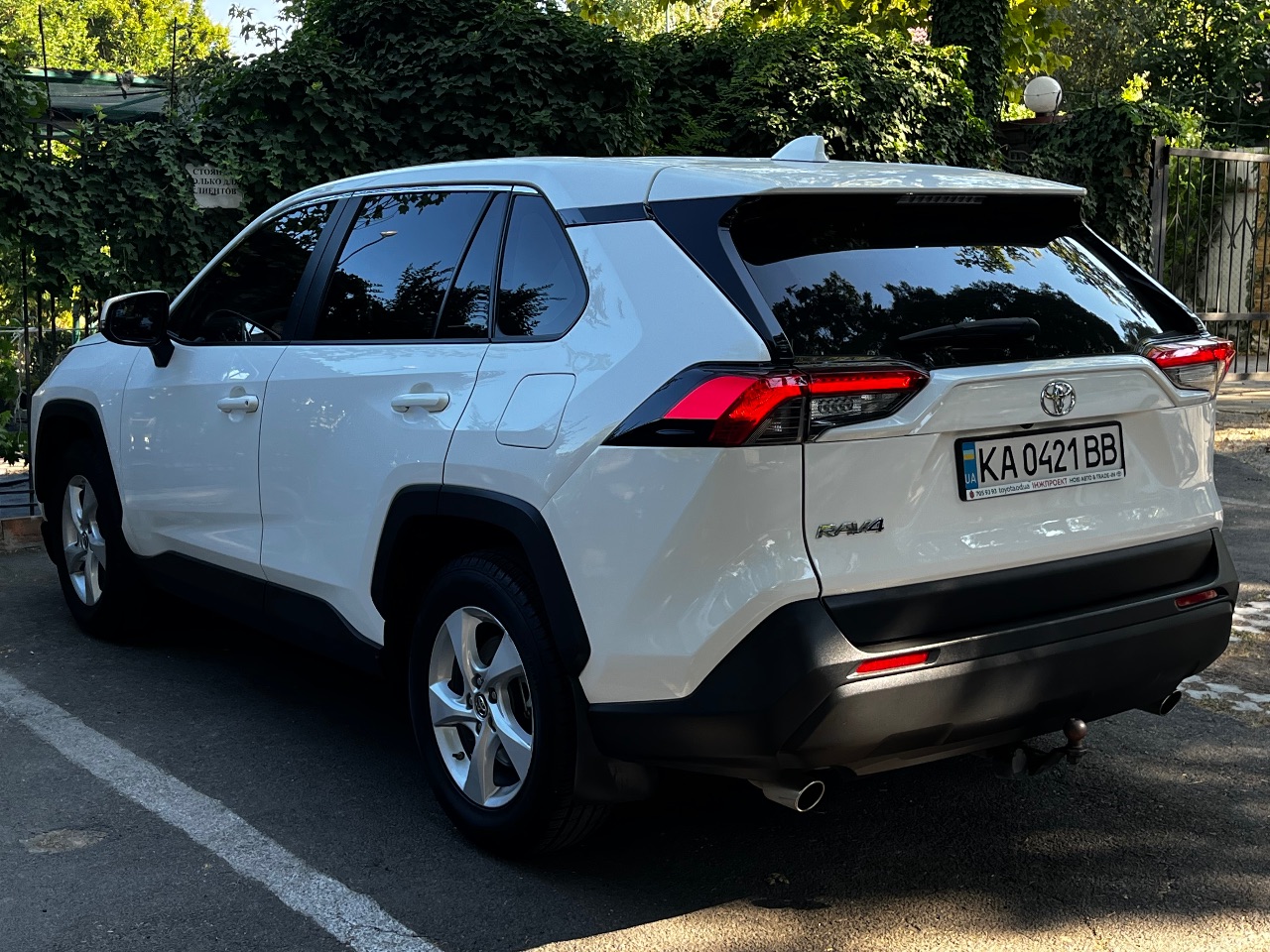 Toyota RAV4 - фото 12
