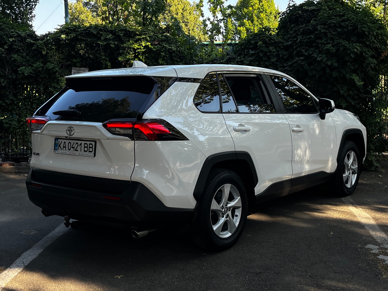 Toyota RAV4 - фото 9