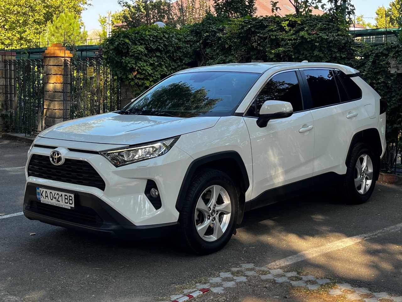 Toyota RAV4 - фото 5