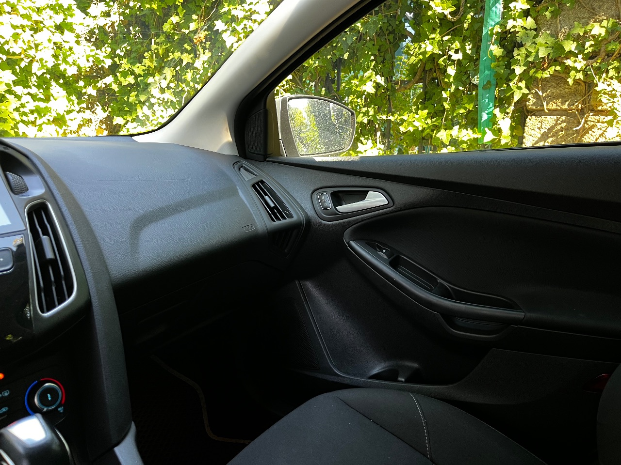 Ford Focus - фото 28